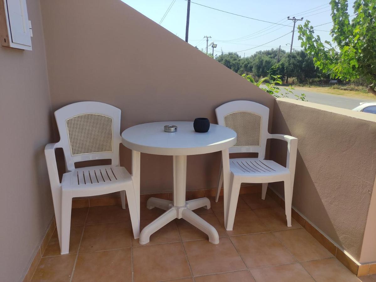 #4 Giorgos&Chara apartments Nea Kydonia Exterior foto